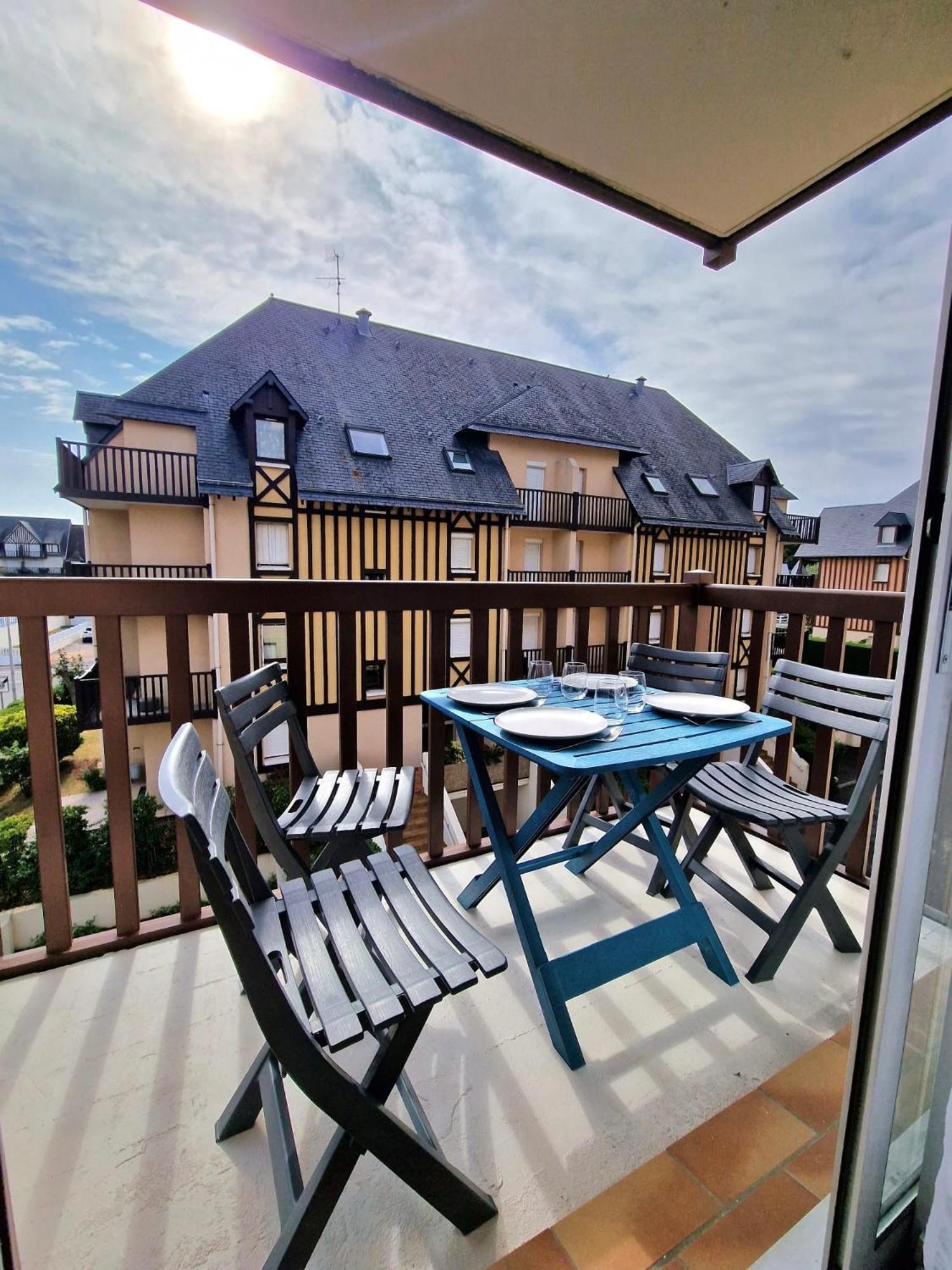 Cote Plage & Balcon Cabourg Exterior photo
