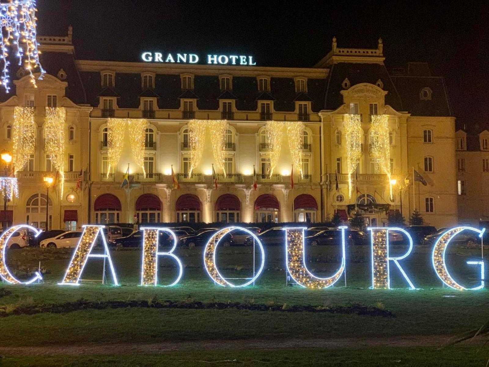Cote Plage & Balcon Cabourg Exterior photo
